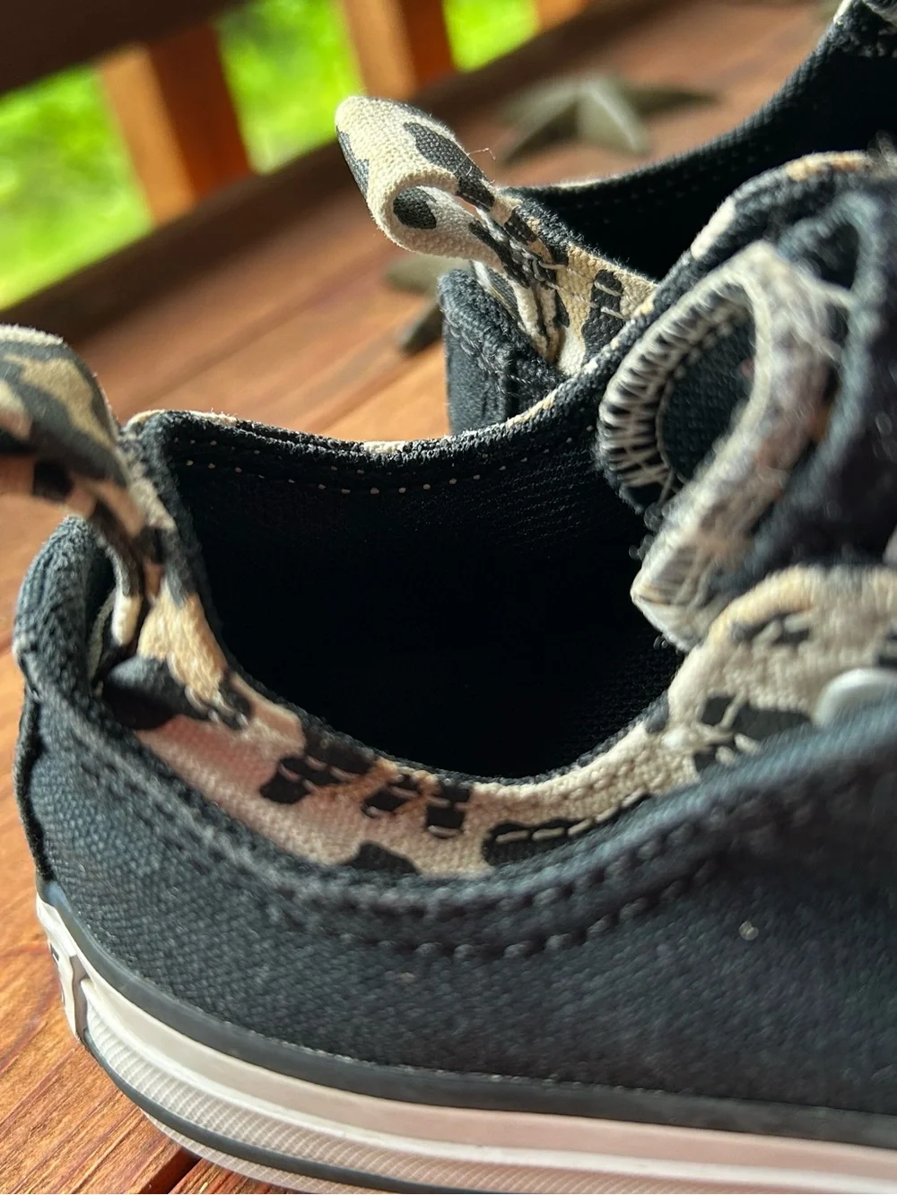 Converse All Star Low Top Black Canvas Sneakers Size 13 Black & Leopard print